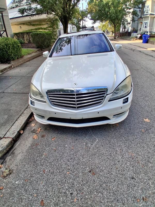 2010 Mercedes-Benz S-Class - S 550 Sedan 4D