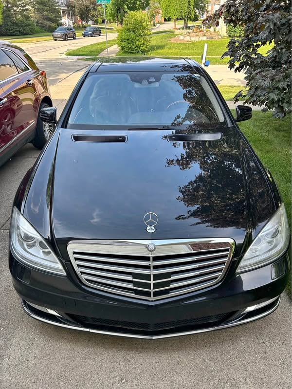 2013 Mercedes-Benz S-Class - S 550 4MATIC Sedan 4D