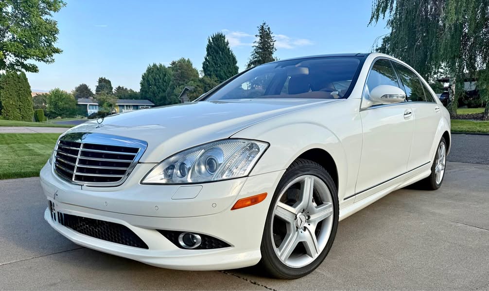 2008 Mercedes-Benz S-Class - S 550 4MATIC Sedan 4D