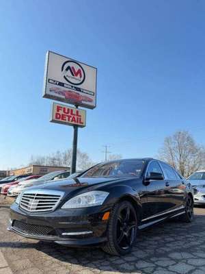 2010 Mercedes-Benz S-Class - S 550 4MATIC Sedan 4D