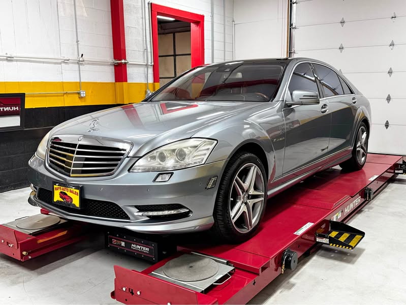 2013 Mercedes-Benz S-Class S 550 4MATIC Sedan 4D