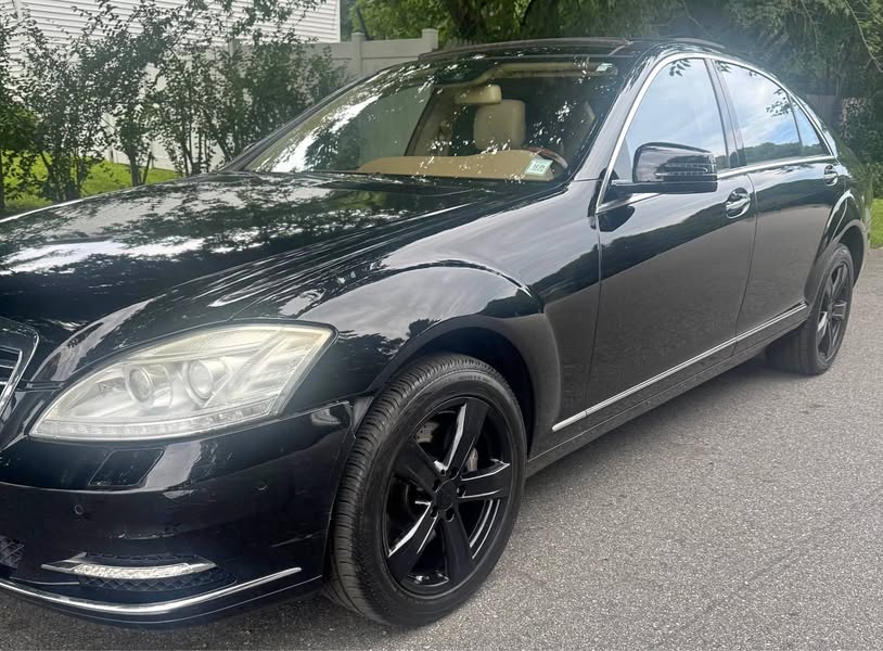 2013 Mercedes-Benz S-Class - S 550 4MATIC Sedan 4D