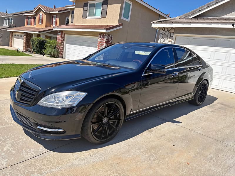 2013 Mercedes-Benz S-Class - S 550 4MATIC Sedan 4D