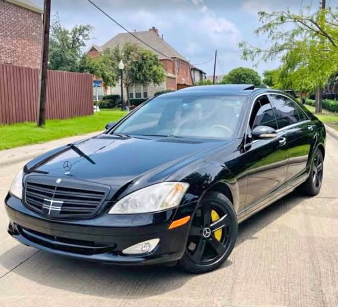 2007 Mercedes-Benz S-Class - S 550 4MATIC Sedan 4D