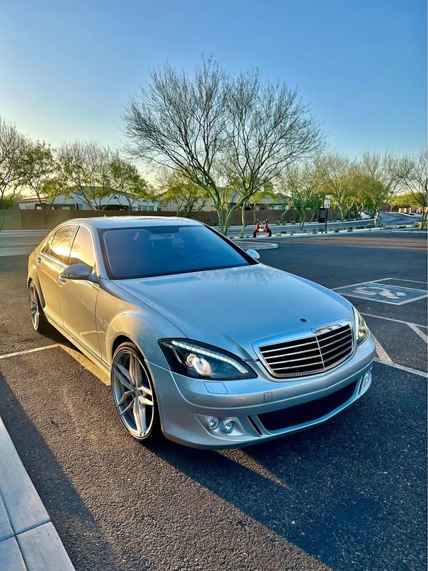 2007 Mercedes-Benz S-Class - S 550 Sedan 4D