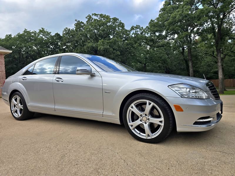 2012 Mercedes-Benz S-Class - S 550 4MATIC Sedan 4D