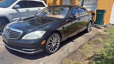 2010 Mercedes-Benz S-Class - Mercedes benz v 8