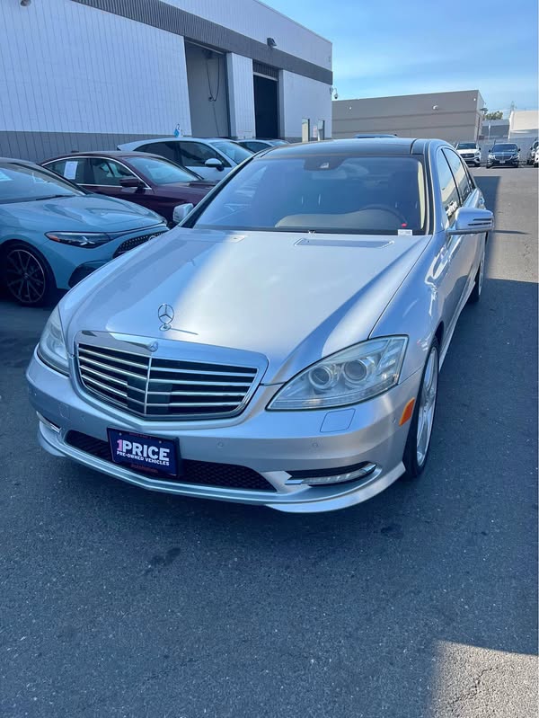 2013 Mercedes-Benz S-Class - 550