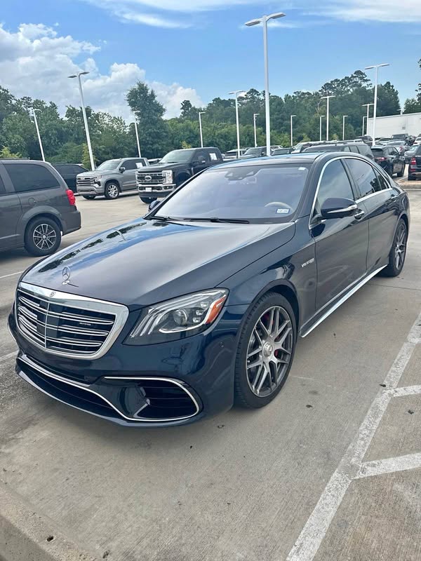 2018 Mercedes-Benz S-Class - S 63V4
