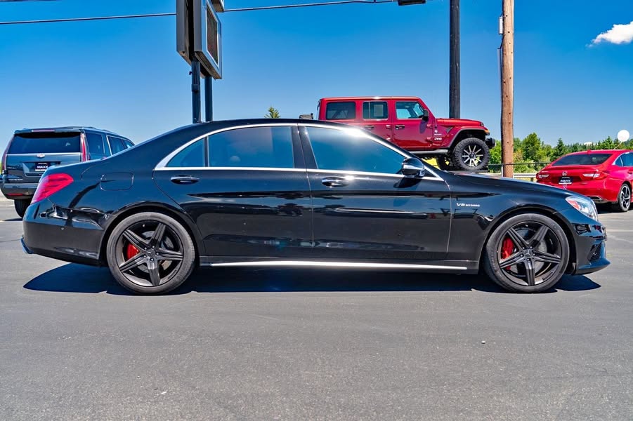 2016 Mercedes-Benz S-Class AMG S 63  68068 Miles