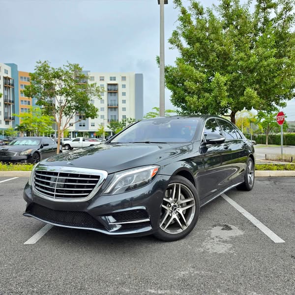 2014 Mercedes-Benz S-Class - S 550 4MATIC Sedan 4D