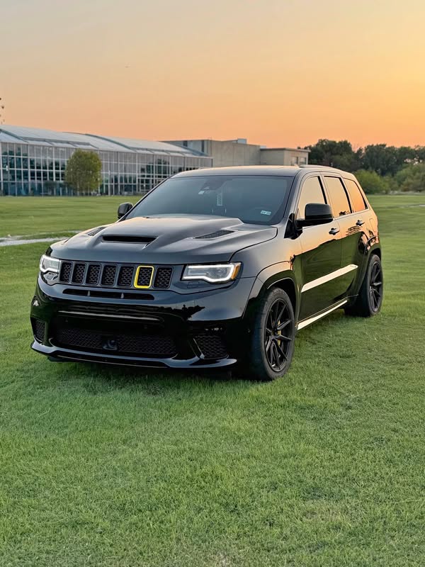 2021 Jeep Grand Cherokee - Trackhawk Sport Utility 4D