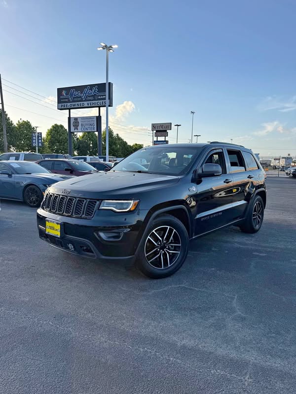2021 Jeep Grand Cherokee - Trackhawk Sport Utility 4D