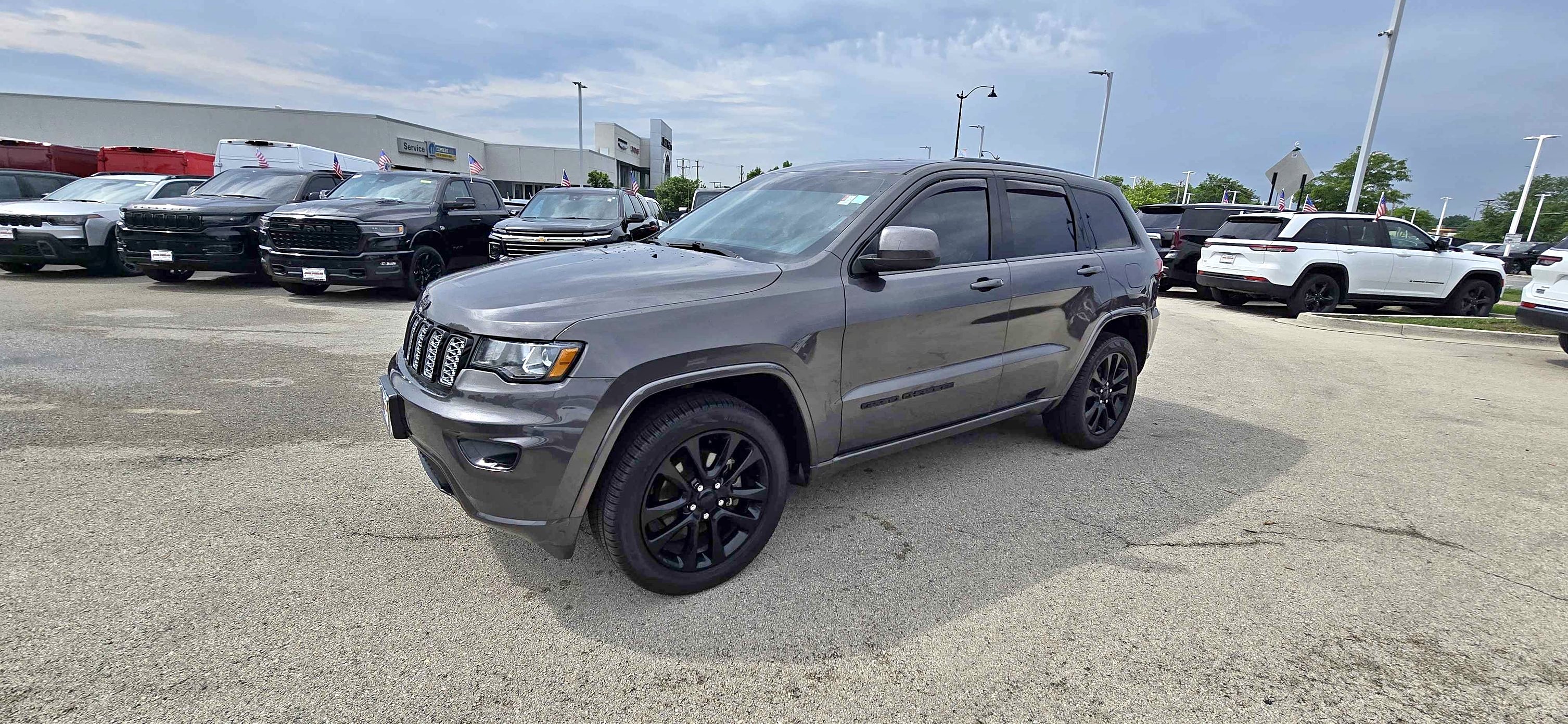 2020 Jeep Grand Cherokee - Altitude Sport Utility 4D