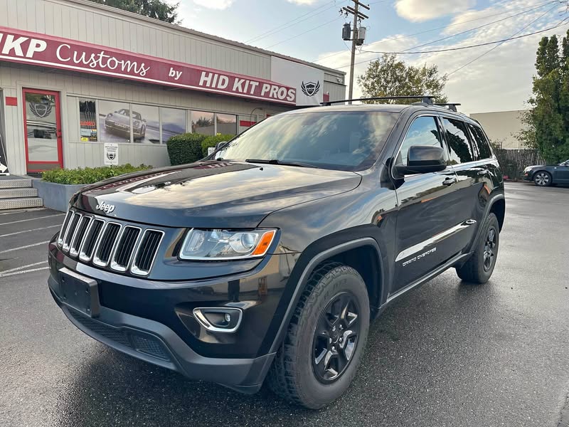 2014 Jeep Grand Cherokee L - Laredo Sport Utility 4D
