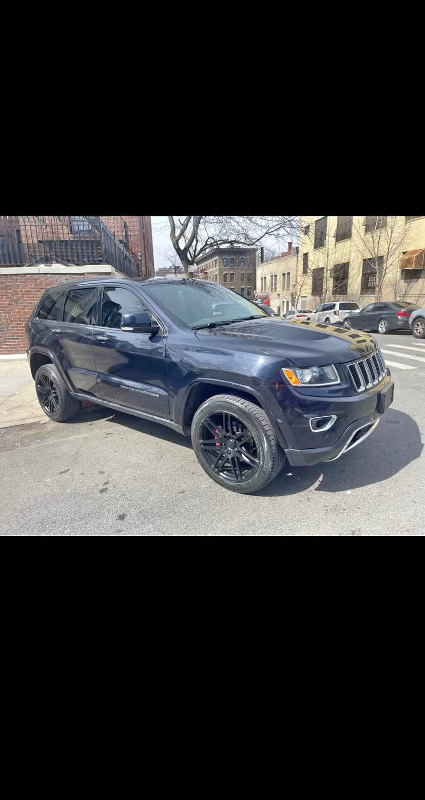 2011 Jeep Grand Cherokee - Overland Sport Utility 4D