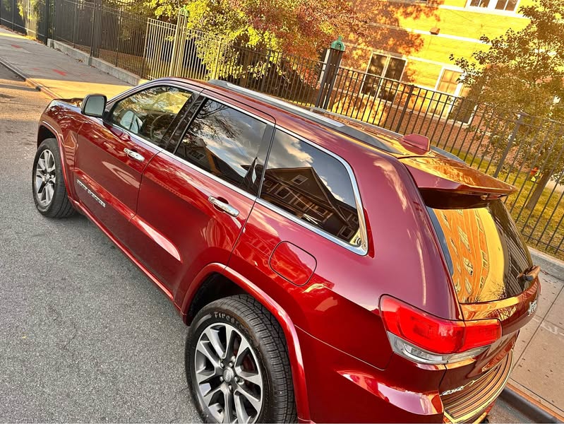 2018 Jeep Grand Cherokee - Overland Sport Utility 4D