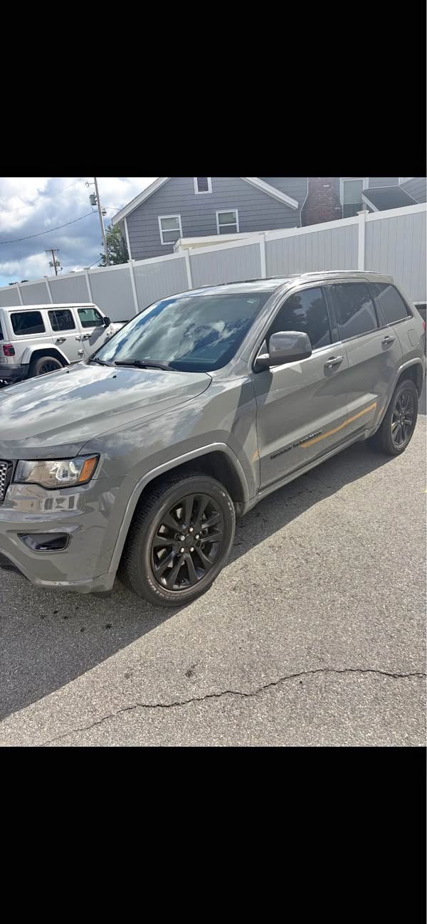 2021 Jeep Grand Cherokee - Laredo Sport Utility 4D