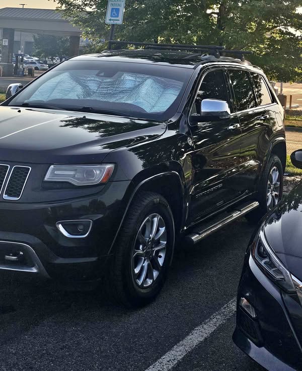 2014 Jeep Grand Cherokee - Overland Sport Utility 4D
