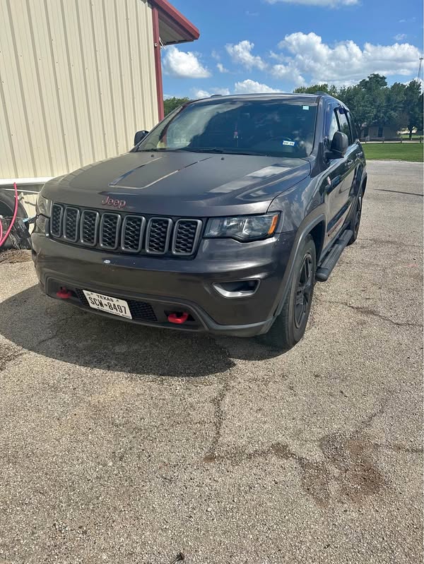 2017 Jeep Grand Cherokee - TrailHawk Sport Utility 4D