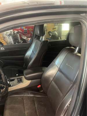 2015 Jeep Grand Cherokee - Laredo Sport Utility 4D