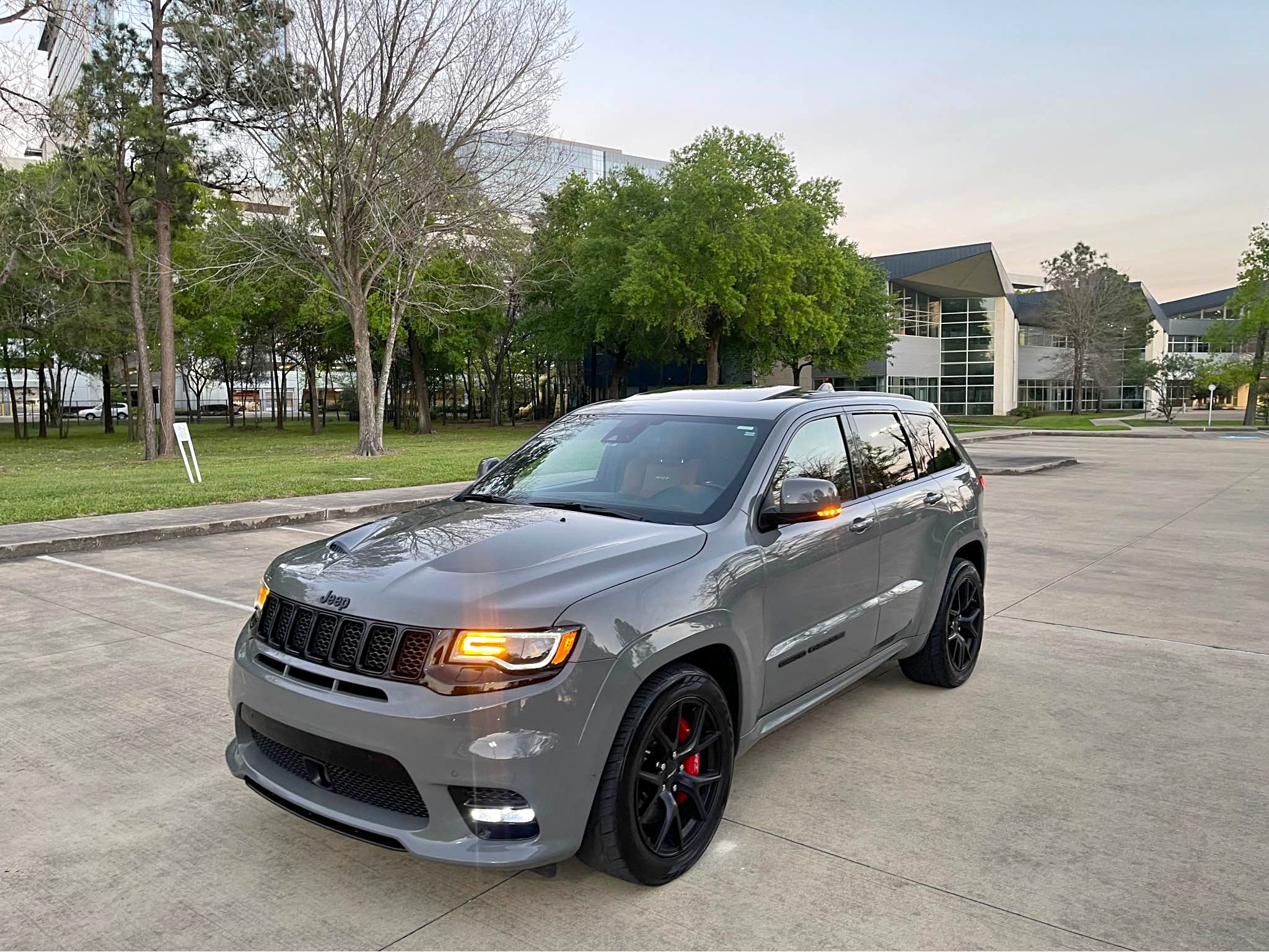 2021 Jeep Grand Cherokee - SRT Sport Utility 4D