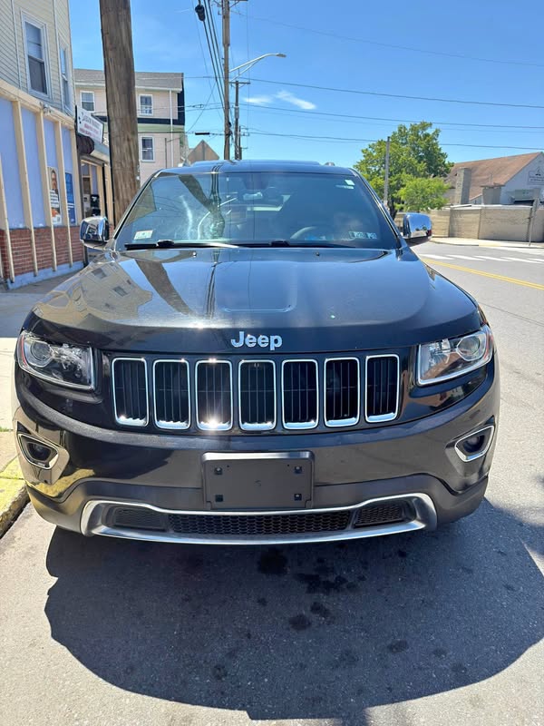 2015 Jeep Grand Cherokee - Limited Sport Utility 4D