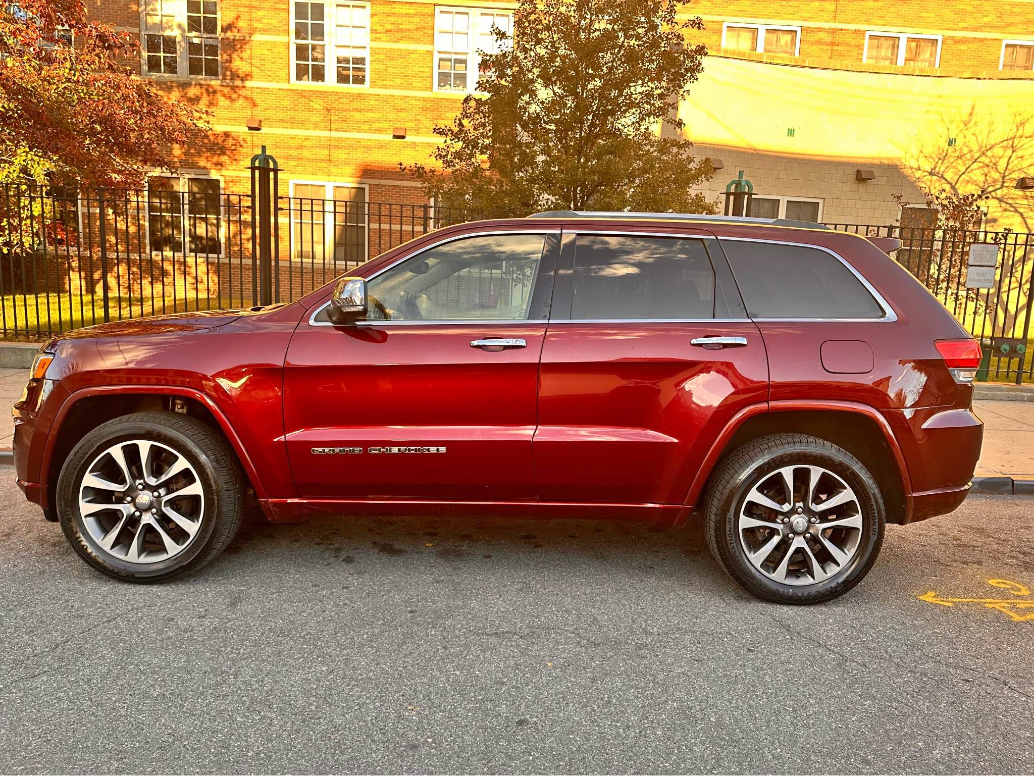 2018 Jeep Grand Cherokee - Overland Sport Utility 4D
