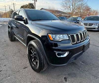 2017 Jeep Grand Cherokee - Laredo Sport Utility 4D
