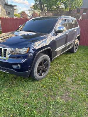 2013 Jeep Grand Cherokee - All New Overland Sport Utility 4D
