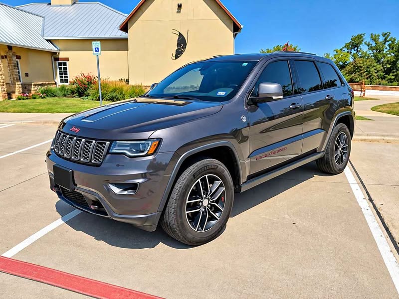 2018 Jeep Grand Cherokee - Trailhawk Sport Utility 4D