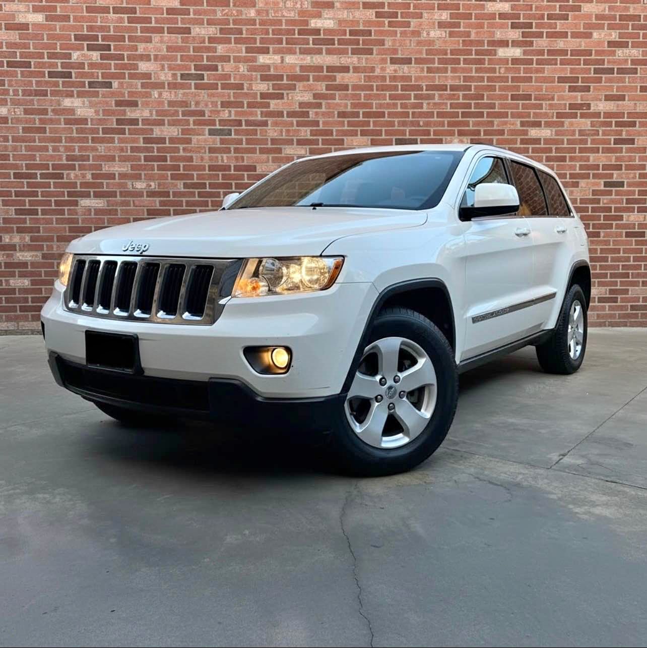 2012 Jeep Grand Cherokee - Laredo Sport Utility 4D