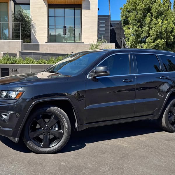 2014 Jeep grand cherokee altitude 4x4