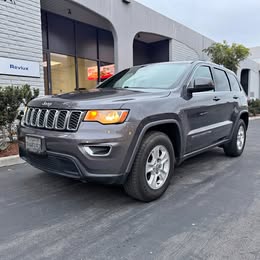 2017 Jeep grand cherokee laredo sport