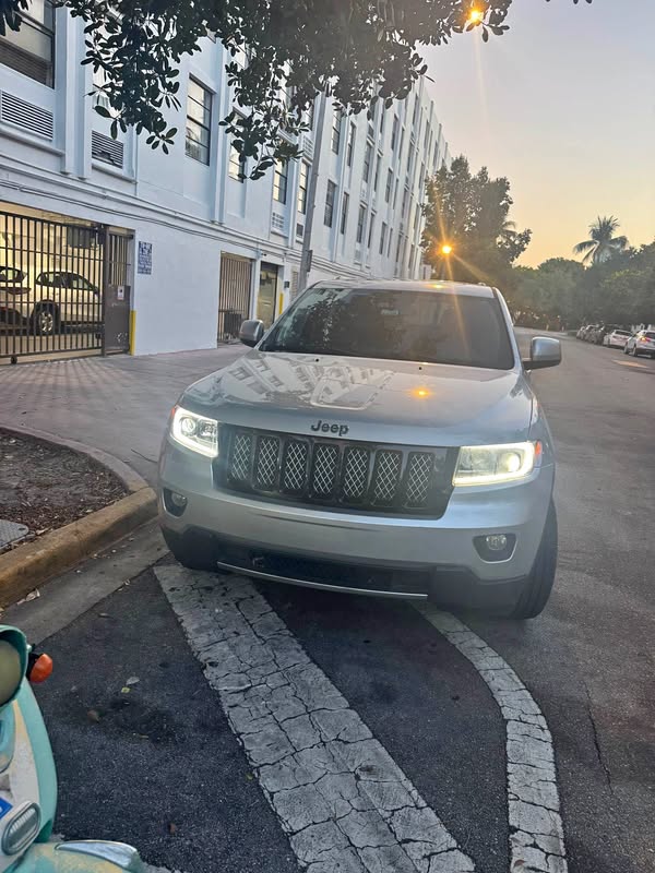 2012 Jeep Grand Cherokee - Laredo Sport Utility 4D