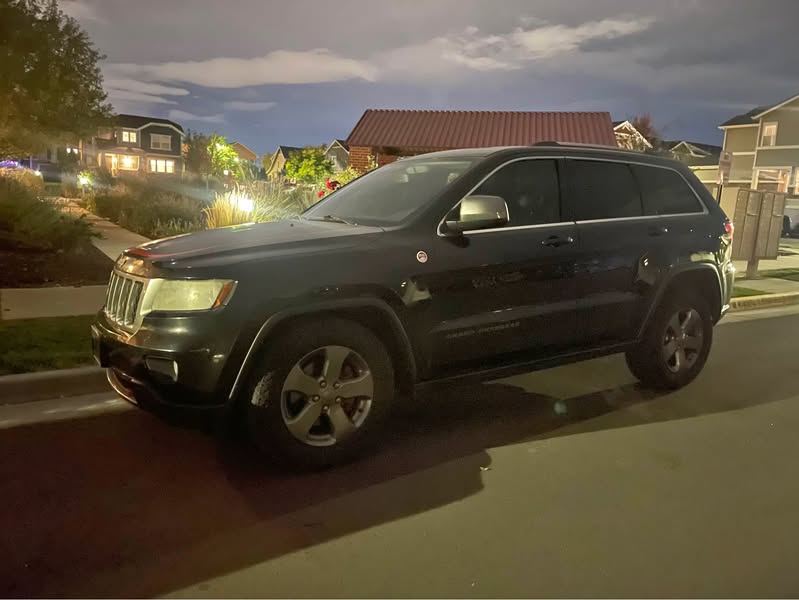 2013 Jeep Grand Cherokee - 5.9 Limited Sport Utility 4D