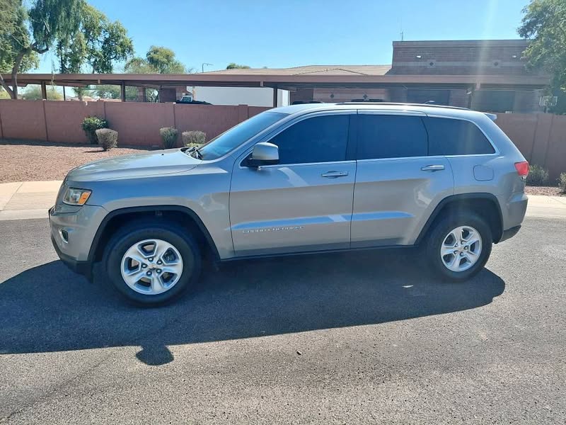 2016 Jeep Grand Cherokee - Laredo Sport Utility 4D
