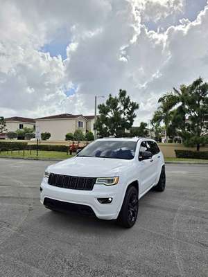 2017 Jeep Grand Cherokee - Overland Sport Utility 4D