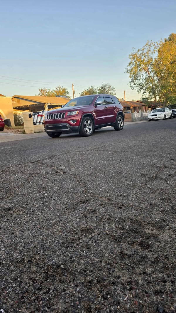 2015 Jeep Grand Cherokee L - Limited Sport Utility 4D