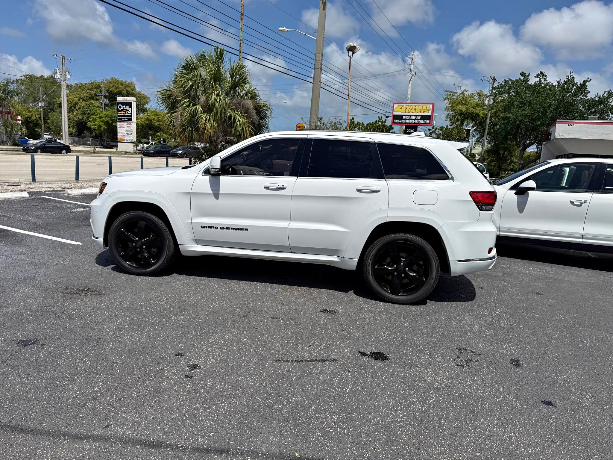2015 Jeep Grand Cherokee - Overland Sport Utility 4D
