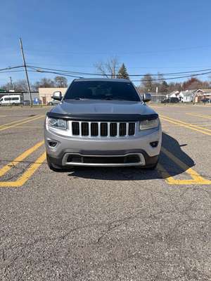 2015 Jeep Grand Cherokee - Laredo Sport Utility 4D