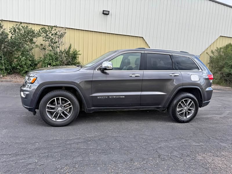 2017 Jeep Grand Cherokee - Altitude Sport Utility 4D