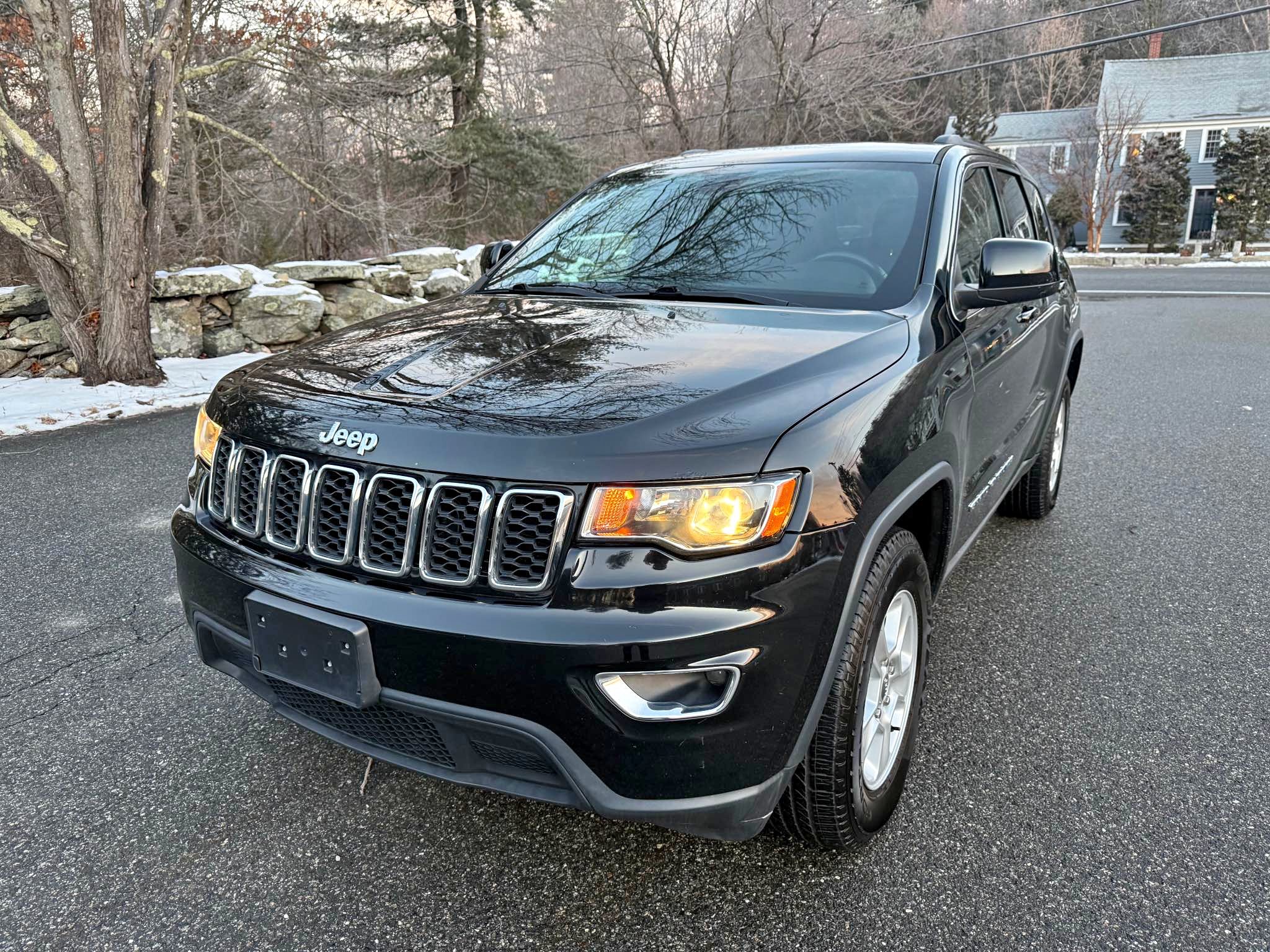 2017 Jeep Grand Cherokee - Laredo Sport Utility 4D