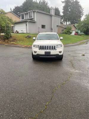 2011 Jeep Grand Cherokee - Laredo Sport Utility 4D