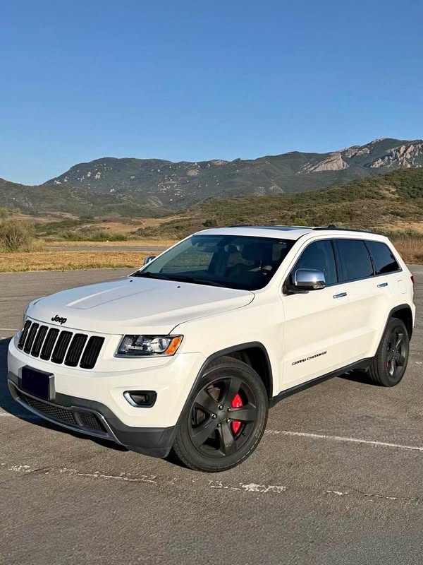 2014 Jeep Grand Cherokee - Limited Sport Utility 4D