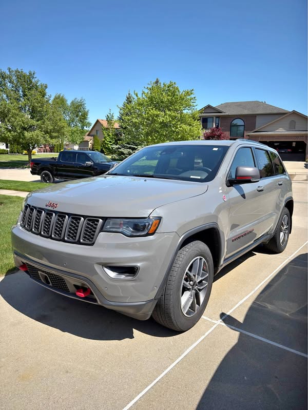 2019 Jeep Grand Cherokee - TrailHawk Sport Utility 4D