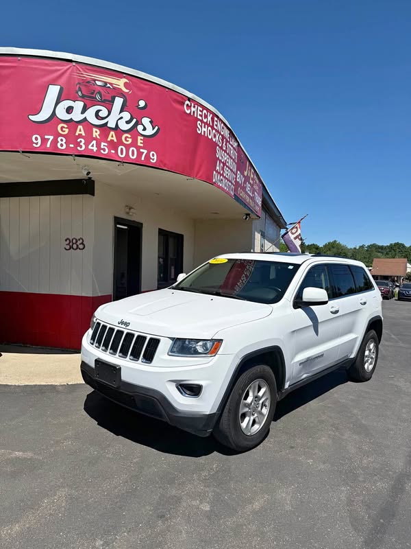 2014 Jeep Grand Cherokee - Laredo Sport Utility 4D