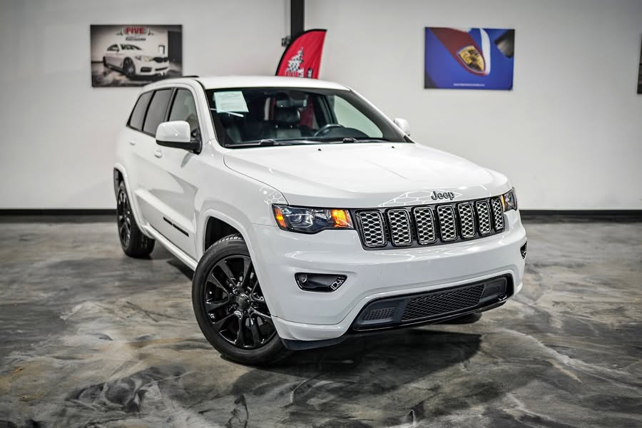 2019 Jeep GRAND CHEROKEE
