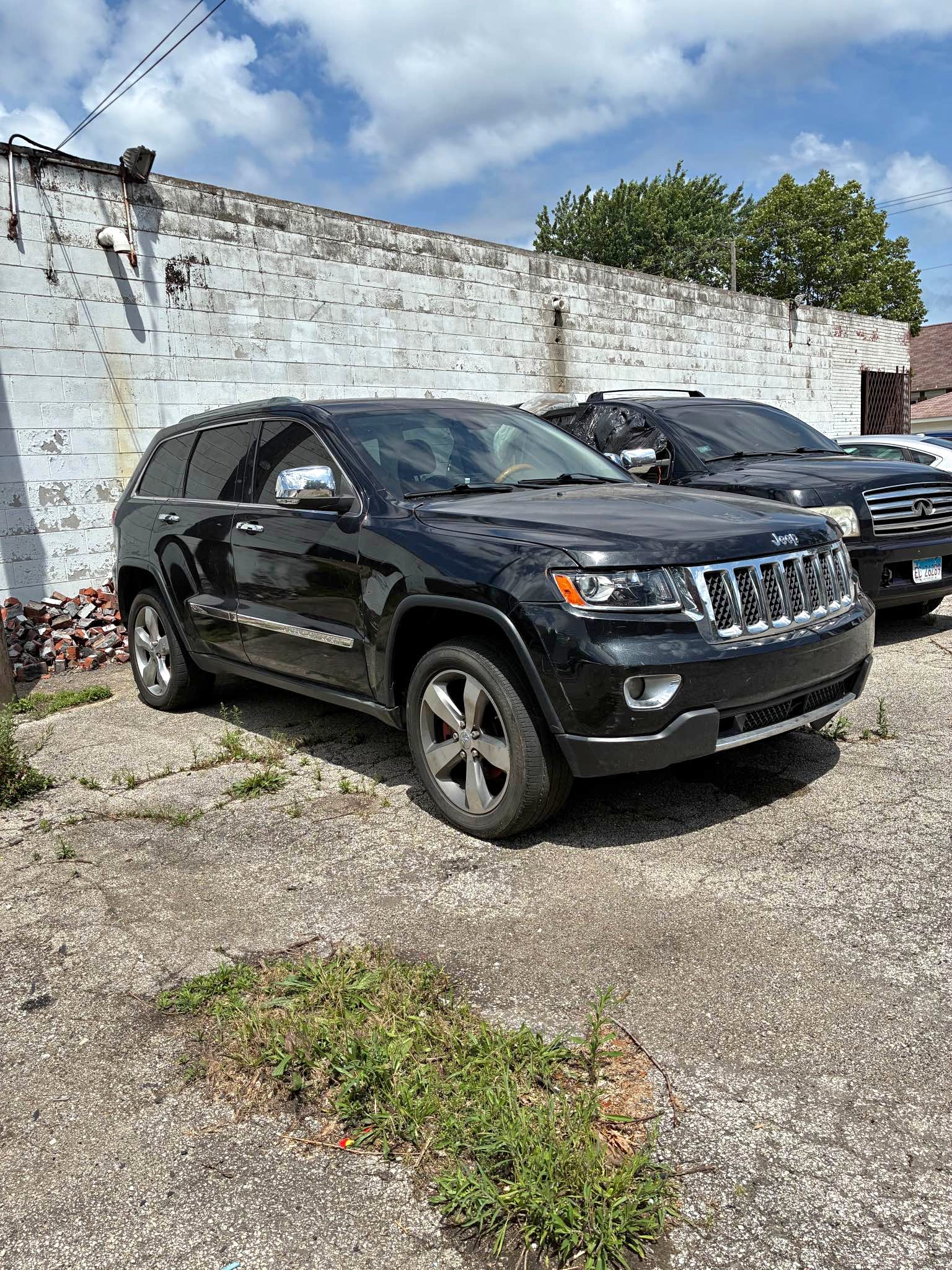 2011 Jeep Grand Cherokee - Overland Sport Utility 4D