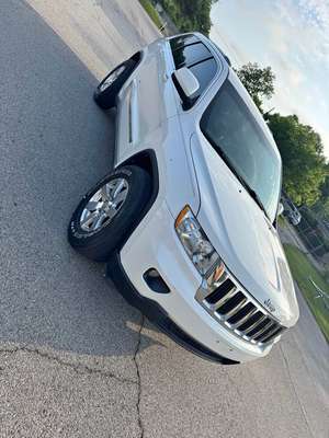 2011 Jeep Grand Cherokee - Laredo Sport Utility 4D